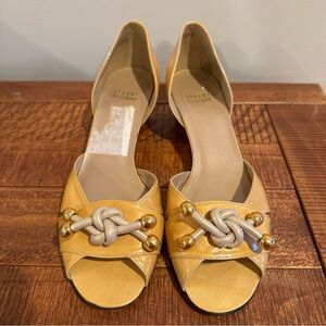 Stuart Weitzman Vintage Yellow Peep-Toe Women's Shoes Size 9